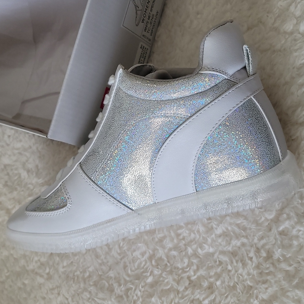 NEW Women's White Sparkly Sneakers High Top Glitter Shine Shoes 9M True Craft - Picture 2 of 10